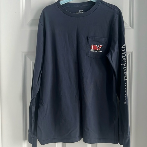 Vineyard Vines Other - Vineyard Vines logo LS T-Shirt-Football 🏈
